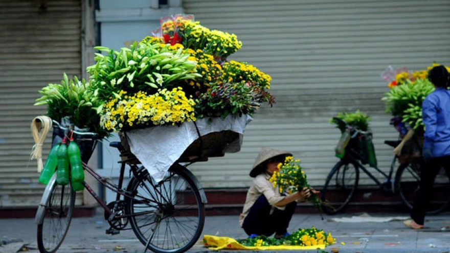 When vendors take to Hanoi streets